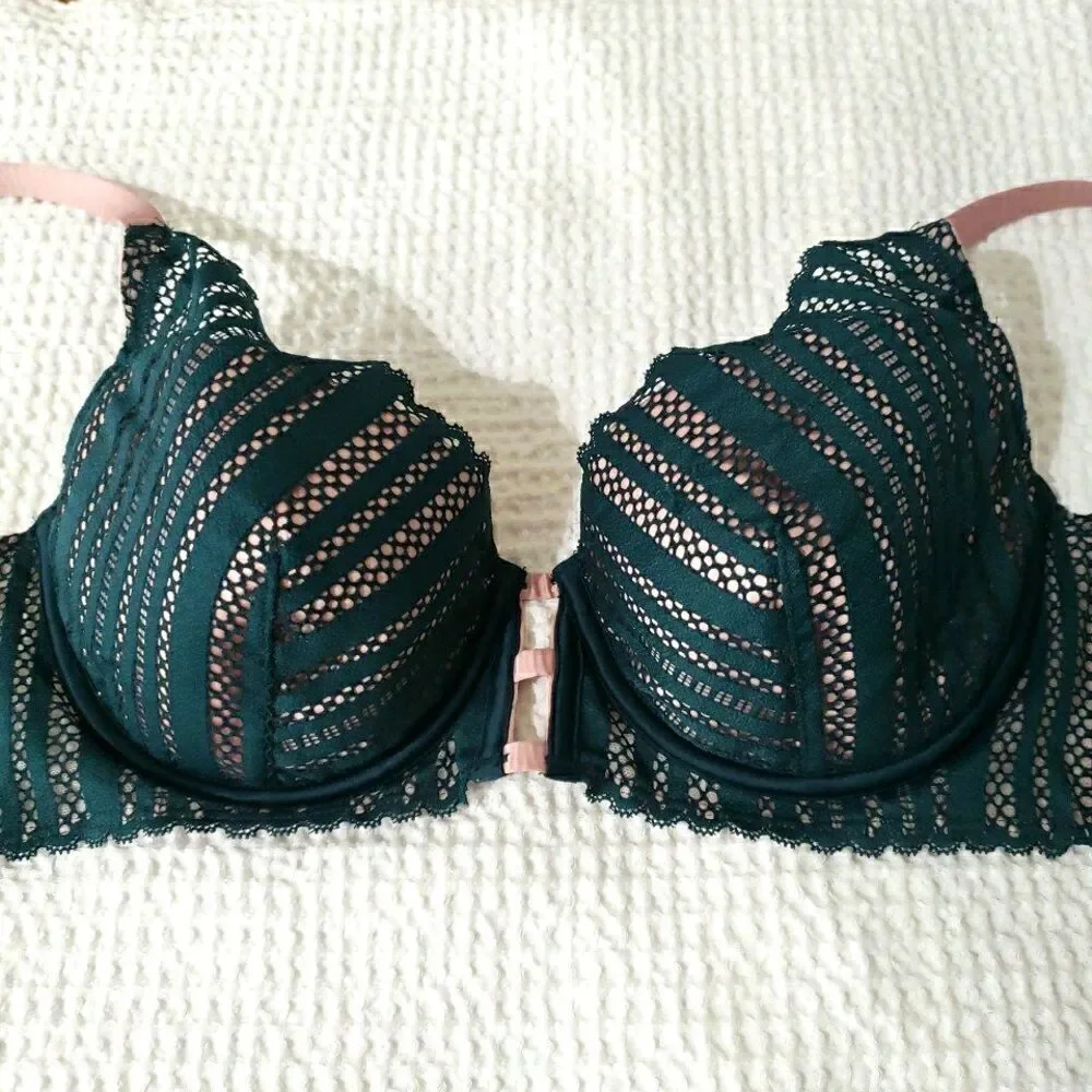 Victoria Secret Underwire Padded Plunge Bra Green Beige Lace Size 32DD